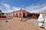 A villa for sale in the Cabo Roig area