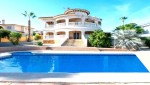 A villa for sale in the Algorfa area